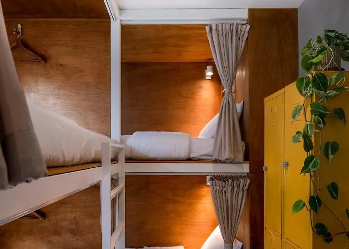 Hostel Tamni